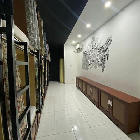Innbox Hostel Sorong Eksteriør billede