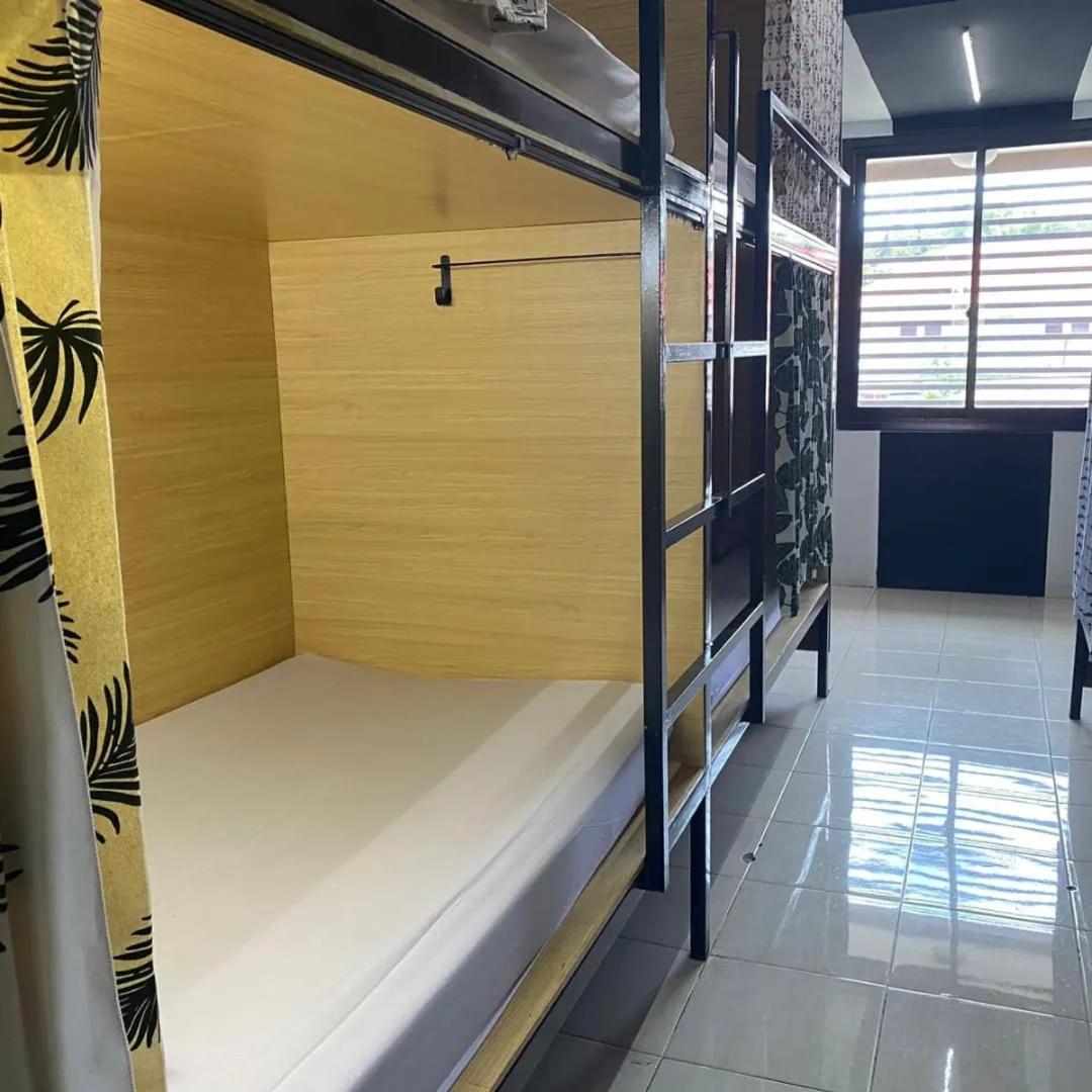 Innbox Hostel Sorong Eksteriør billede